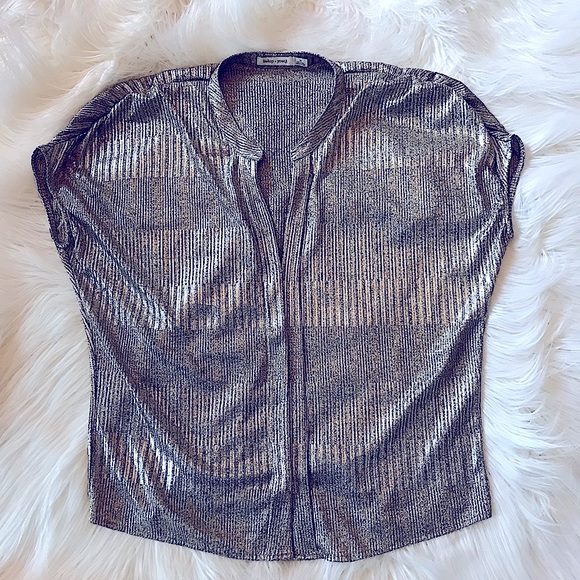 Bishop + Young Metallic Blake Gold Metallic blouse M by Anthropologie NICE! - Picture 5 of 8